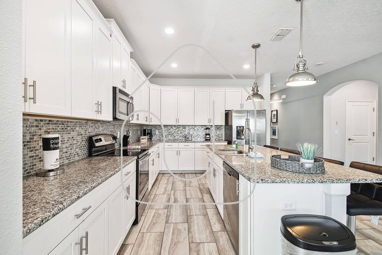 Storey Lake Luxury | 6BR Home + Pool