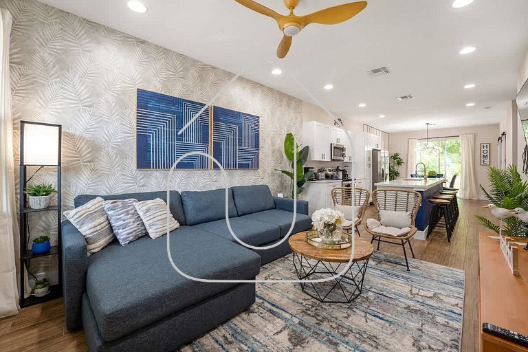 Renovated 4BR Townhome w/ Disney Game Room