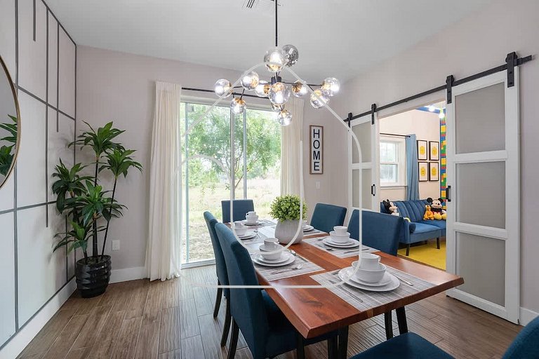 Renovated 4BR Townhome w/ Disney Game Room