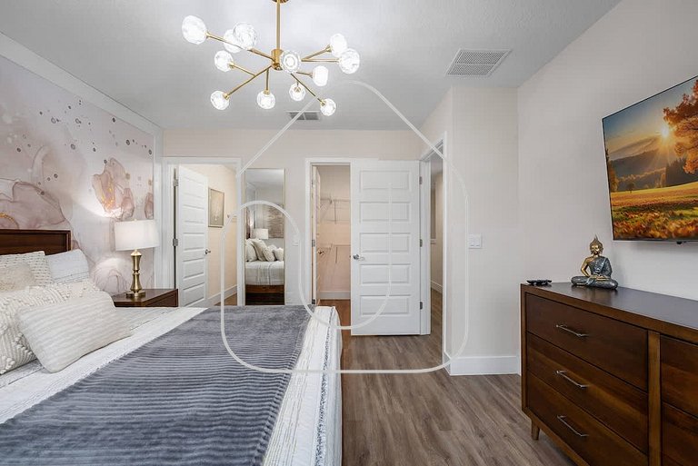 Renovated 4BR Townhome w/ Disney Game Room