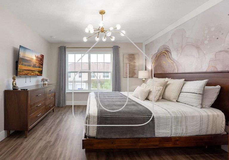Renovated 4BR Townhome w/ Disney Game Room