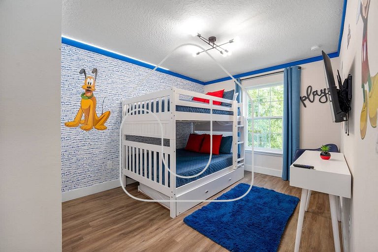 Renovated 4BR Townhome w/ Disney Game Room