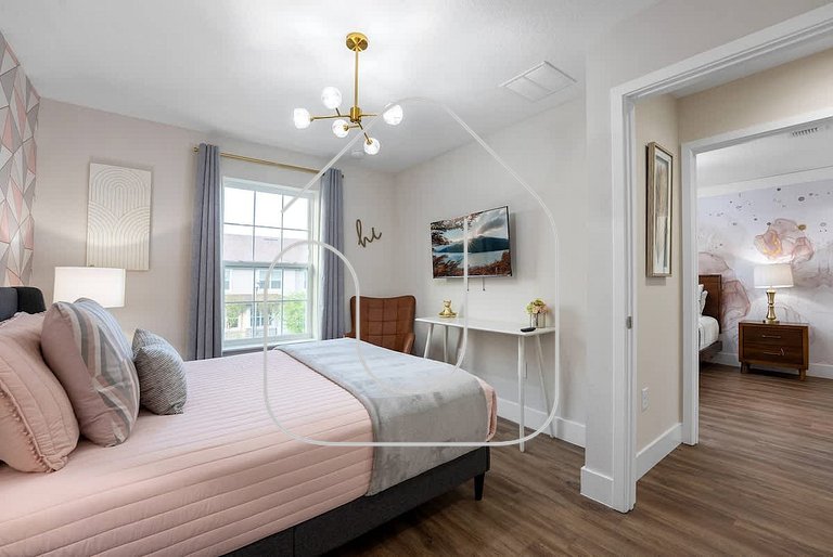 Renovated 4BR Townhome w/ Disney Game Room