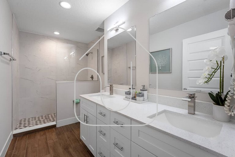 Renovated 4BR Townhome w/ Disney Game Room