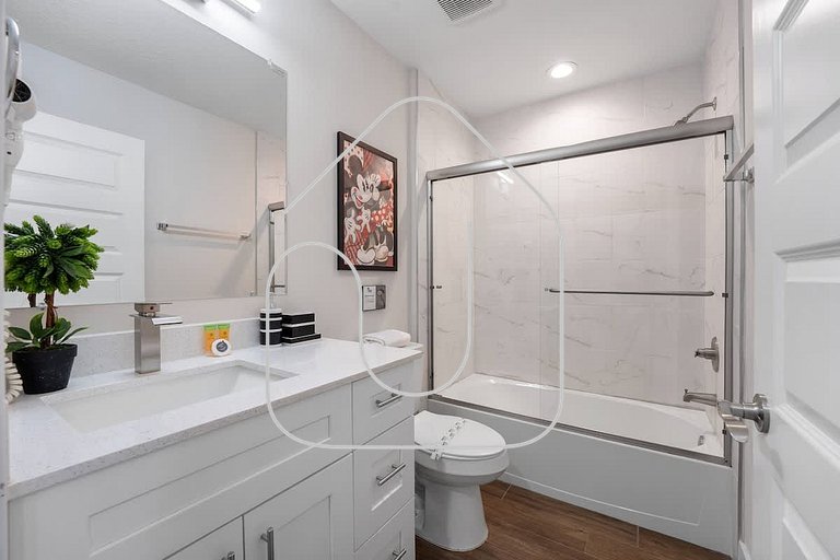 Renovated 4BR Townhome w/ Disney Game Room