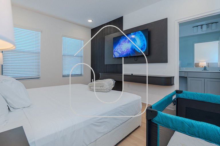 Paradiso Grande Luxury 5BR w/ Pool + Theater