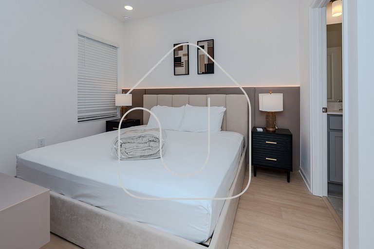 Paradiso Grande Luxury 5BR w/ Pool + Theater