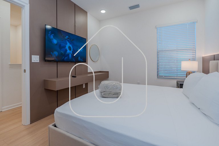 Paradiso Grande Luxury 5BR w/ Pool + Theater