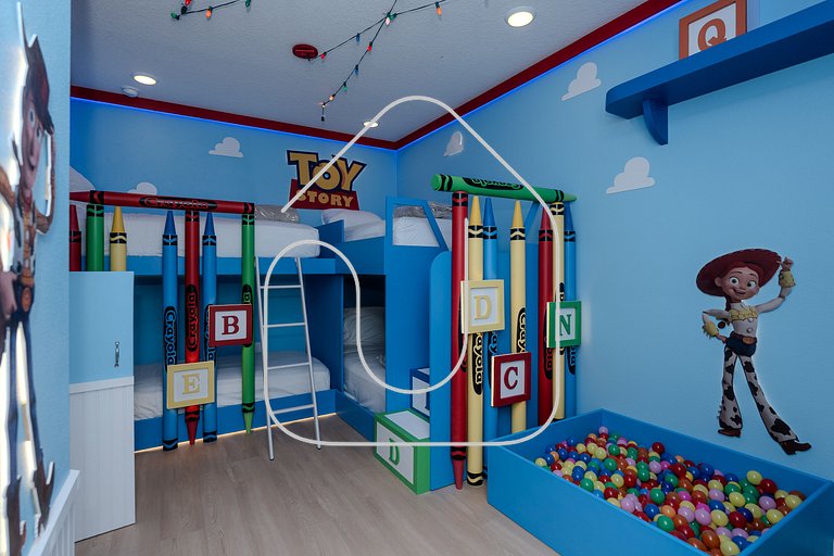 Paradiso Grande Luxury 5BR w/ Pool + Theater