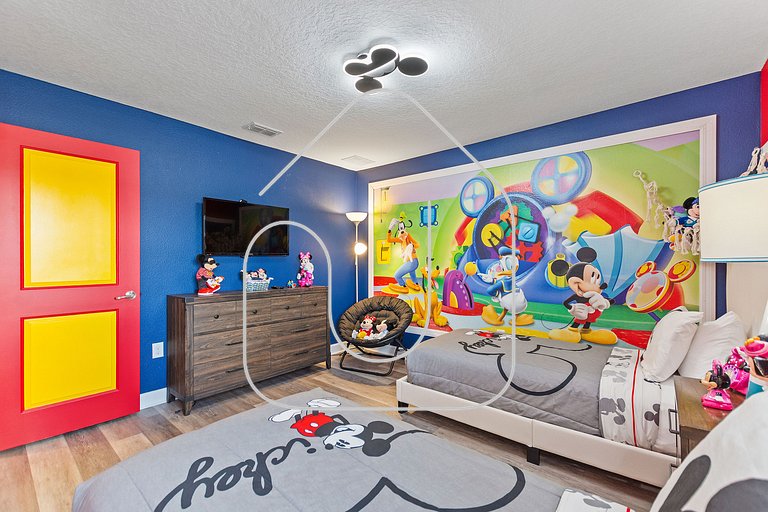 7BR w/ Pool, Theater at Champions Gate