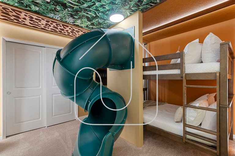Mansão 8Q c/ Piscina e Game Room – Windsor Cay
