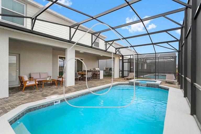 8BR Villa w/ Pool & Game Room – Windsor Cay