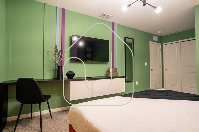 8BR Home w/ Theater & Pool – Solara Resort