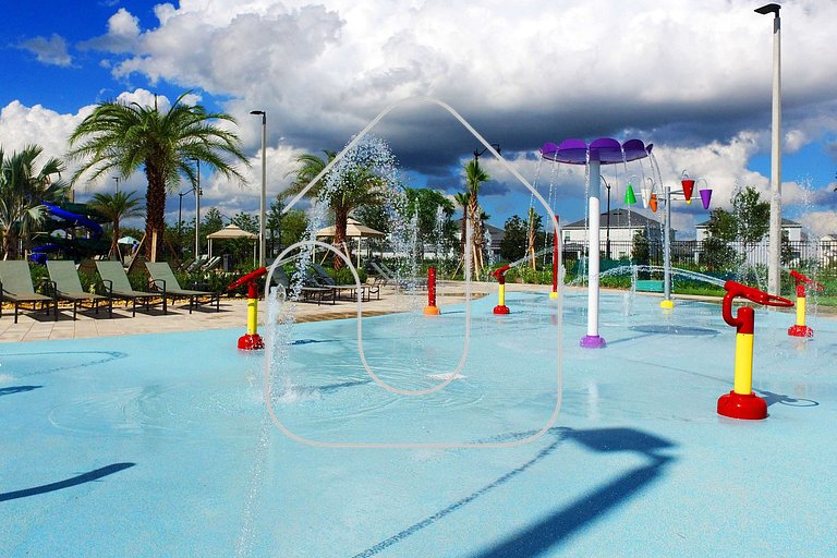 Casa 9Q em Resort c/ Piscina – 11km da Disney