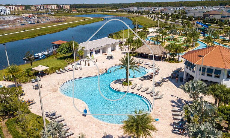 9BR Resort Villa w/ Pool - 7mi to Disney