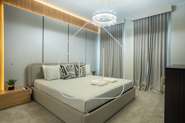 7‑Bed Villa with Private Pool – Solara Resort
