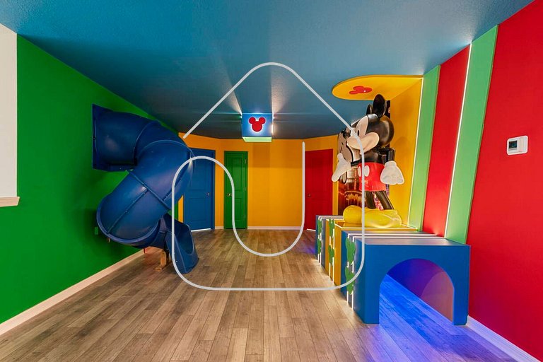 10BR Home w/ Pool & Disney Themes