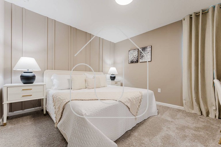 9BR Home w/ Pool at Solara — Near Disney