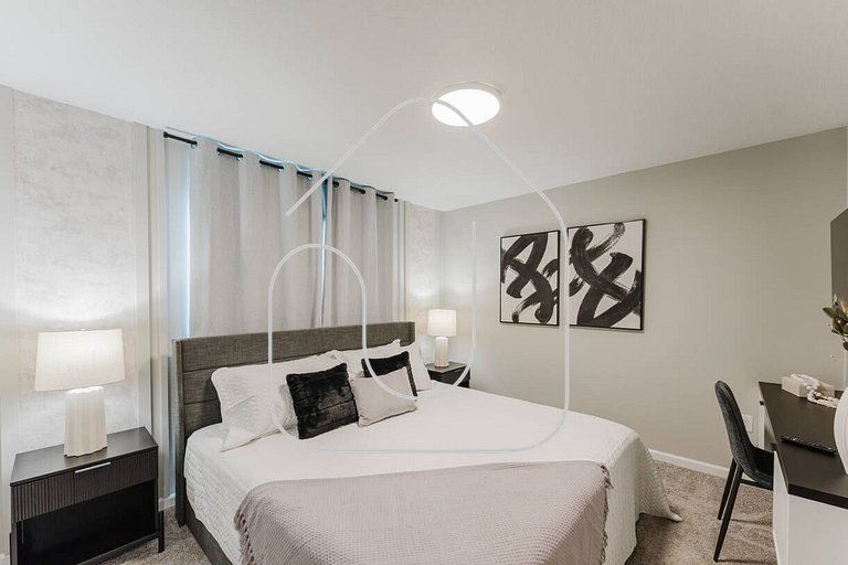 9BR Home w/ Pool at Solara — Near Disney