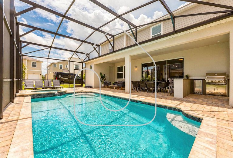 9BR Home w/ Pool at Solara — Near Disney