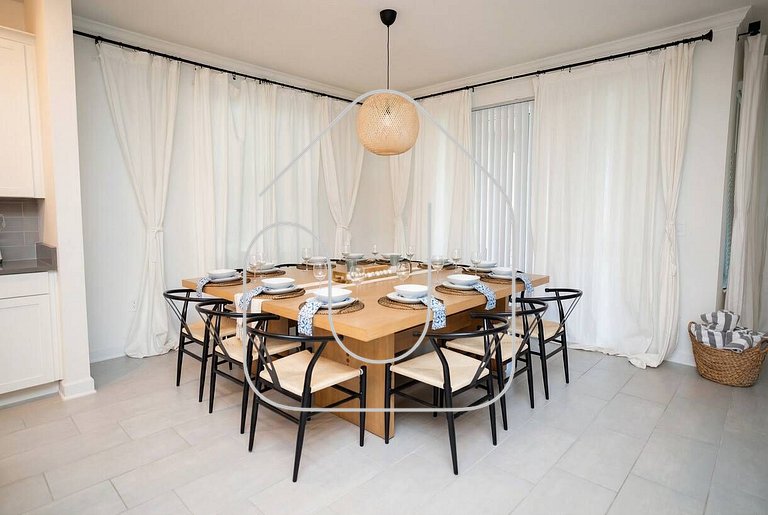 Casa 6Q c/ Piscina, Cinema e Game Room