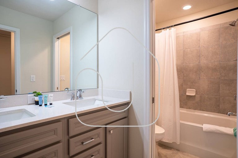 6BR Disney Home w/ Pool at Windsor Cay