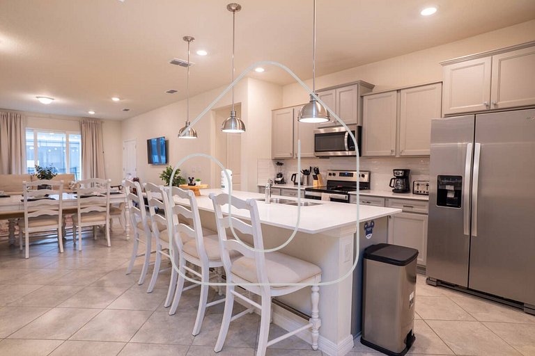 6BR Disney Home w/ Pool at Windsor Cay