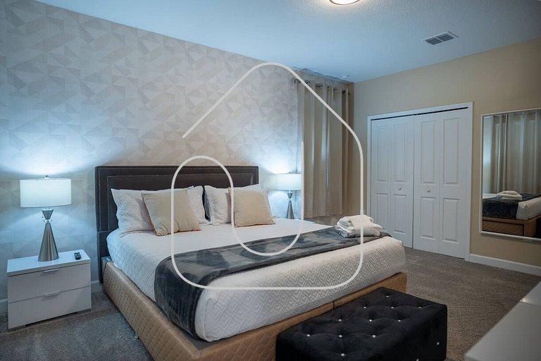 6BR Villa w Pool & Game Room near Disney
