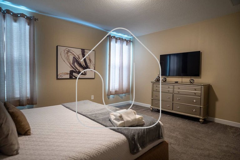 6BR Villa w Pool & Game Room near Disney