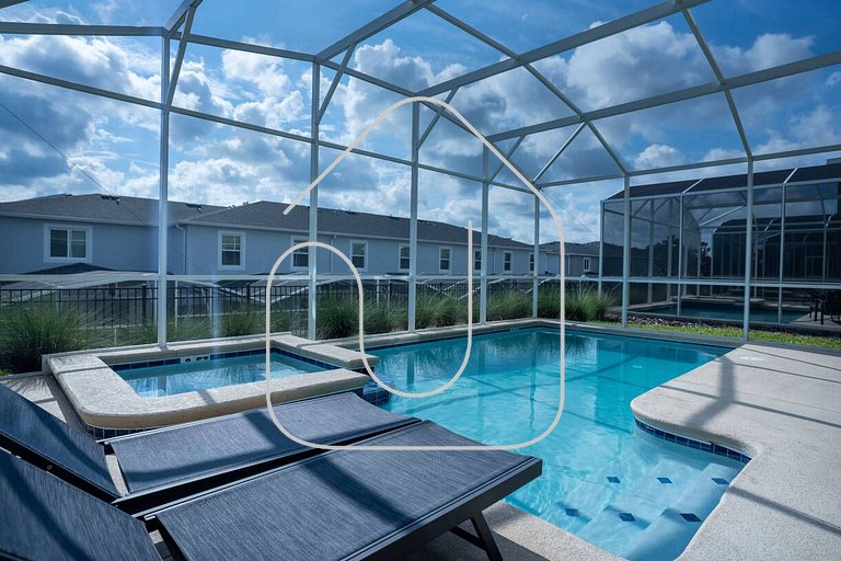 6BR Villa w Pool & Game Room near Disney